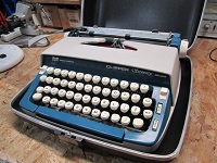 smith corona manual portable typewriter
